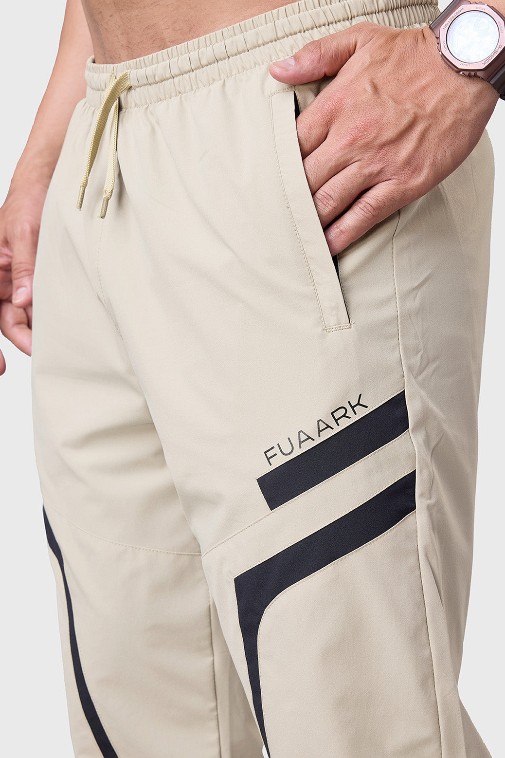 Momentum Joggers Beige