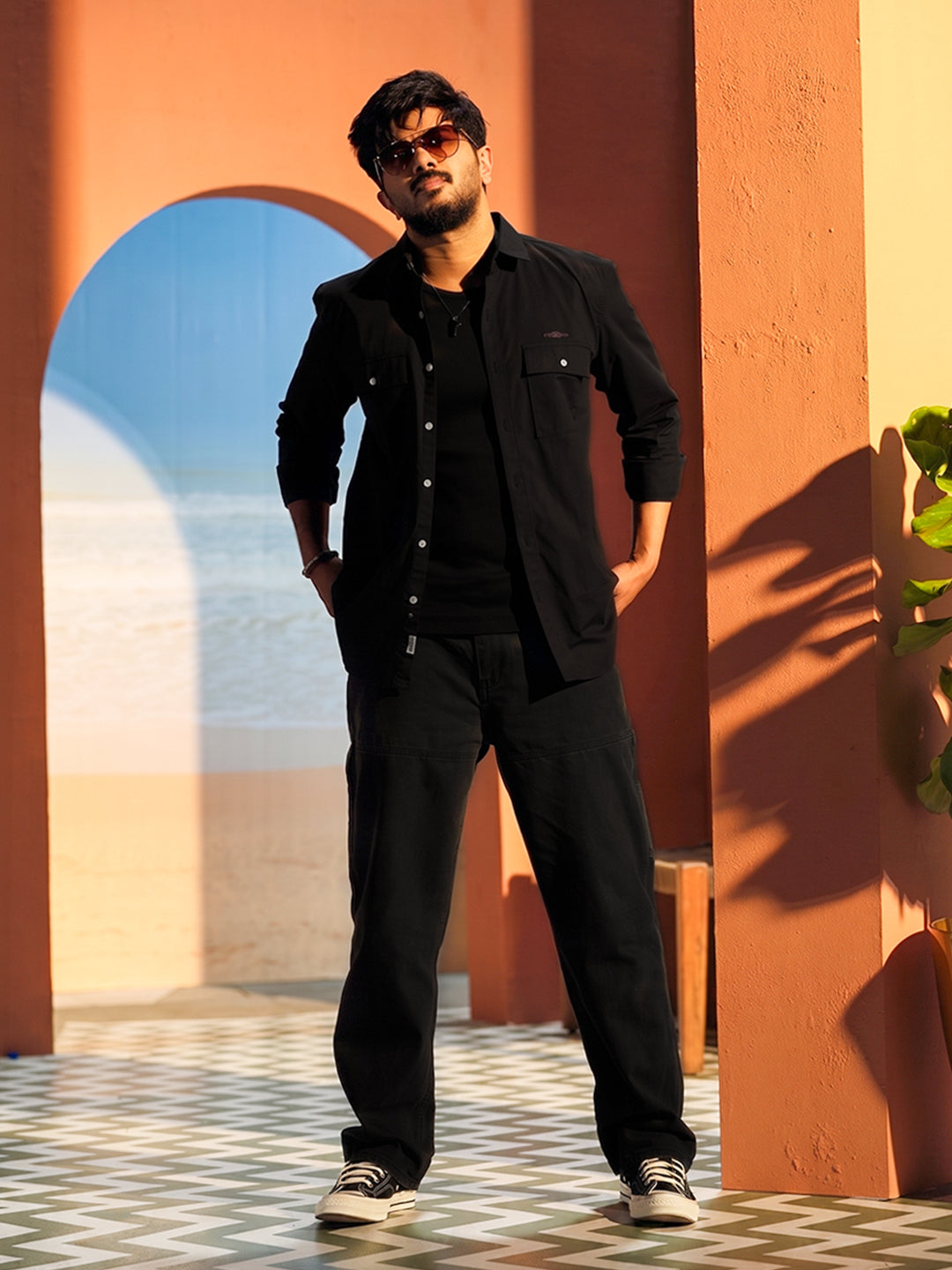 Classic Black Urban Casual Shirt With Dual Pockets