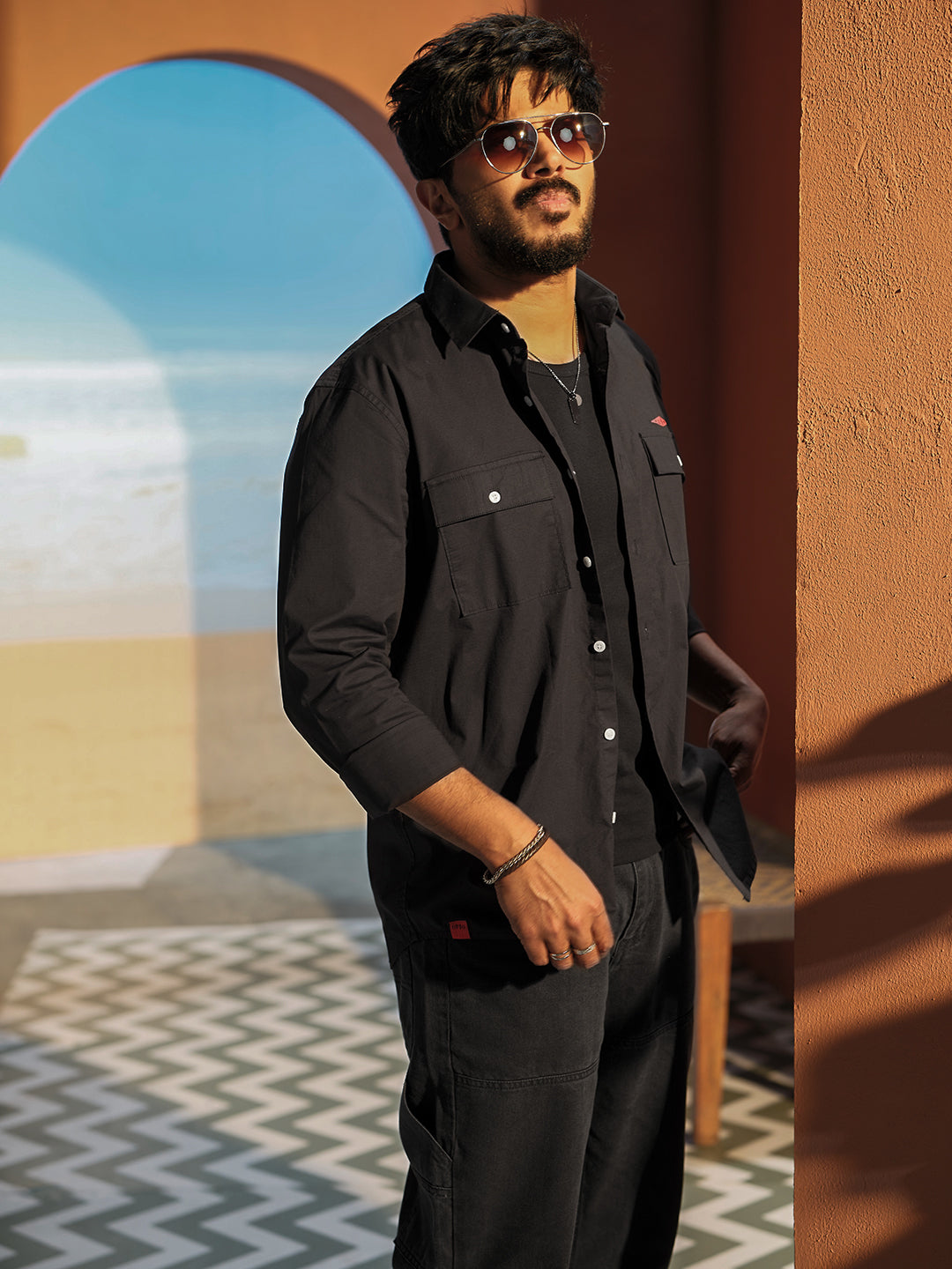 Classic Black Urban Casual Shirt With Dual Pockets