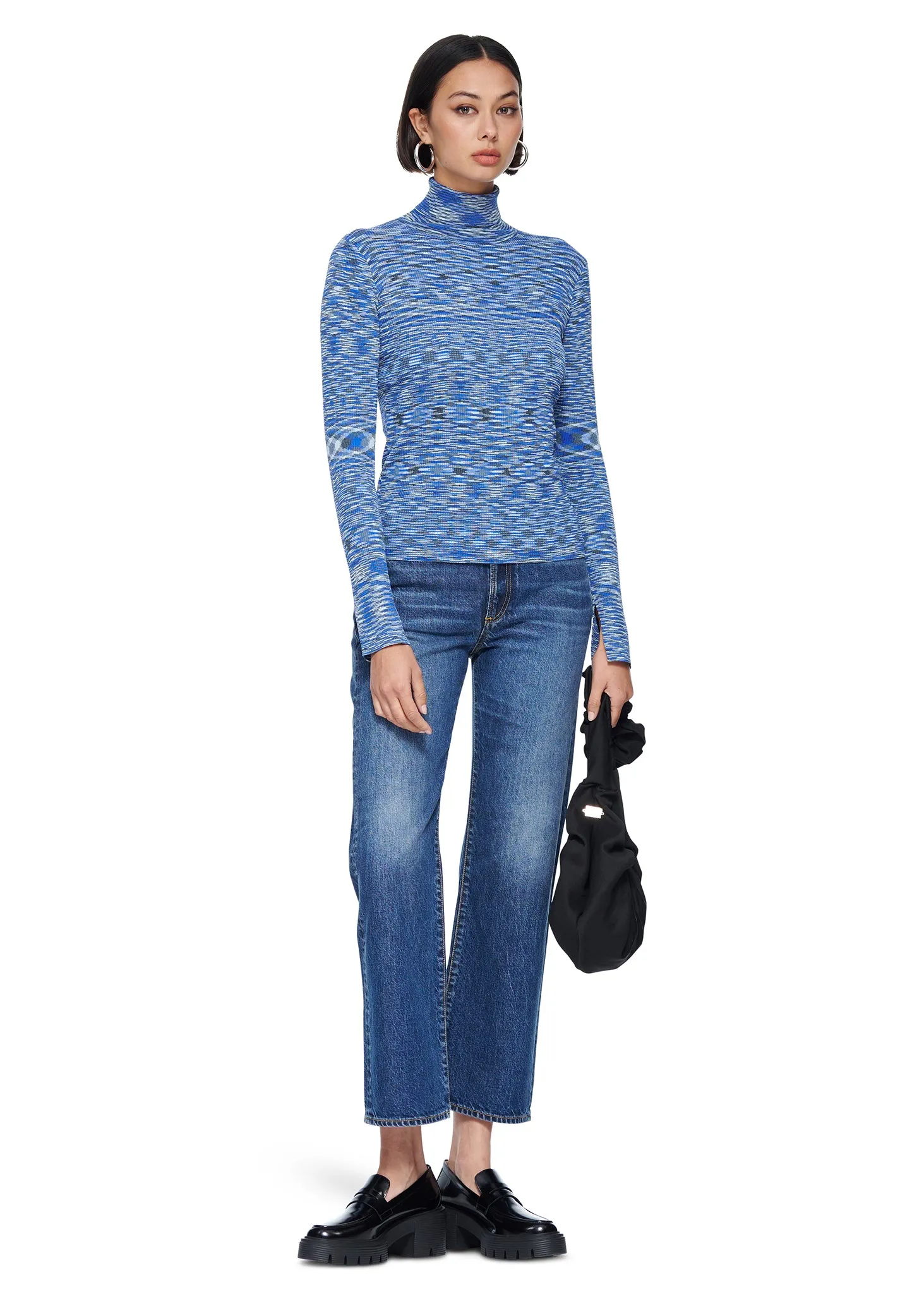 Oval Square Pool Knit Turtleneck Top