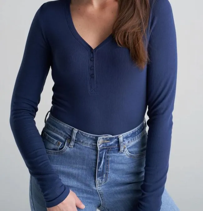 WOMEN'S LONG SLEEVE SHIRT WITH BUTTON